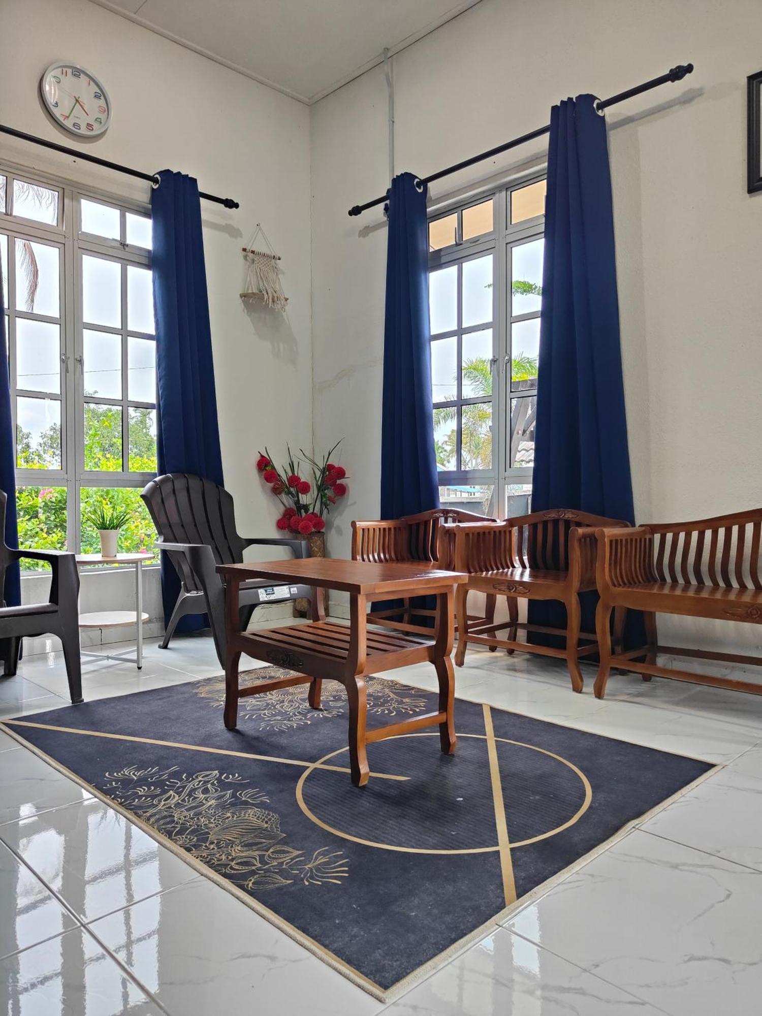 Penarik Baru Homestay Kampung Penarik Exteriör bild