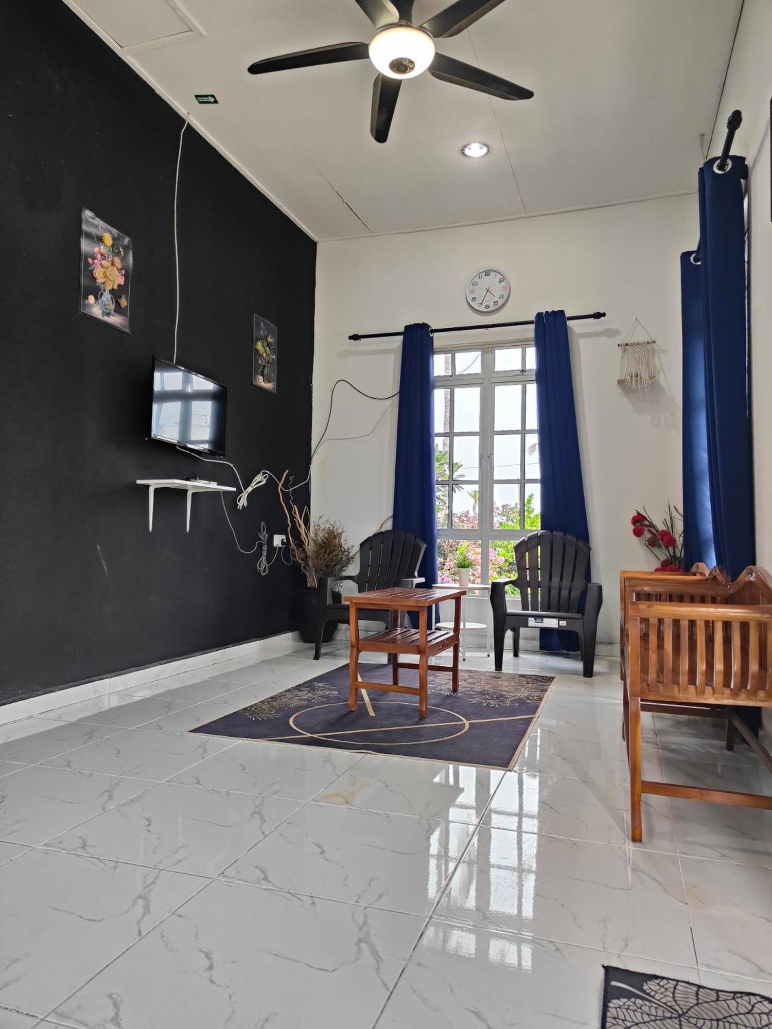 Penarik Baru Homestay Kampung Penarik Exteriör bild