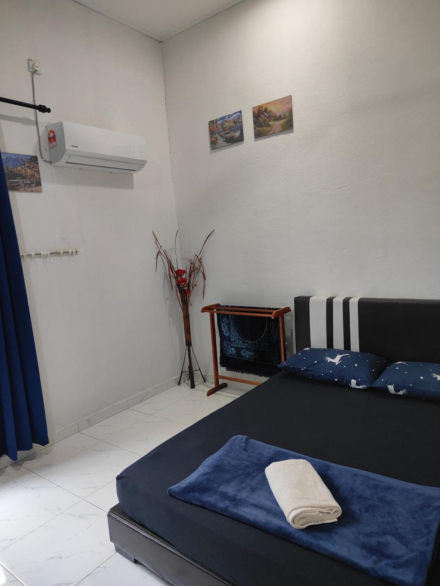 Penarik Baru Homestay Kampung Penarik Exteriör bild