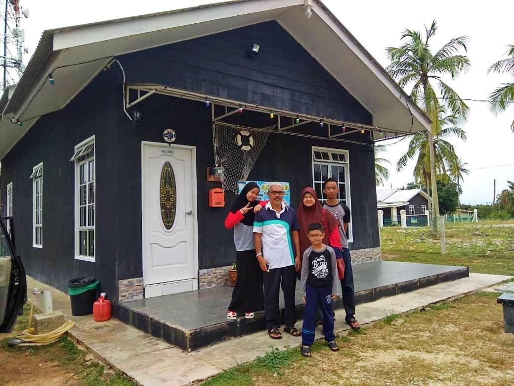 Penarik Baru Homestay Kampung Penarik Exteriör bild